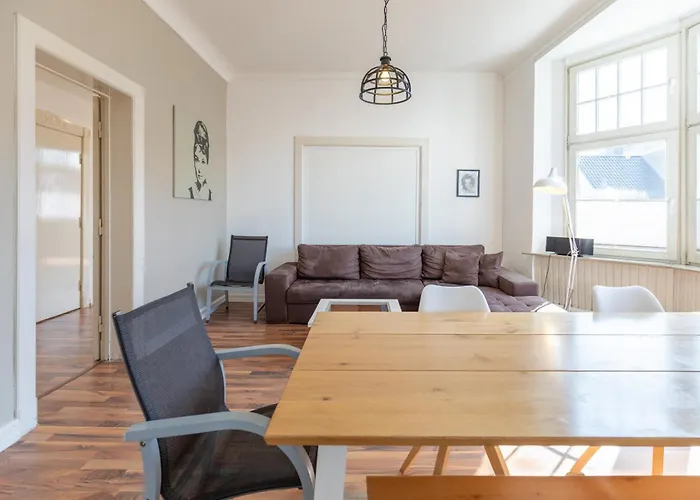 Neustadt Domizil Appartement *